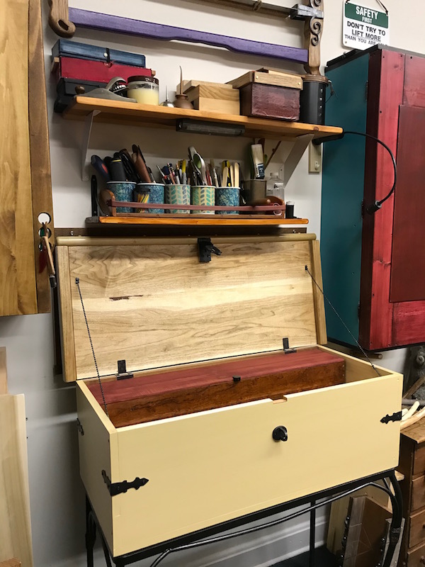 Spanish chest with removable storage box