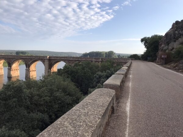 Puente Quintos on the camino Sanabrés.